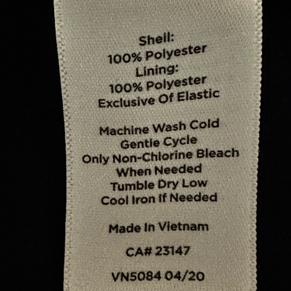 TALBOTS SMOCKED SHOULDER TIE-NECK TOP - FLORAL - Picture 6 of 6